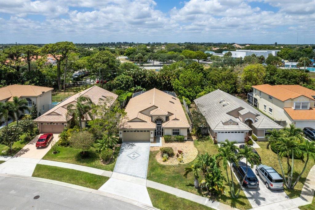 8605 Windy Circle