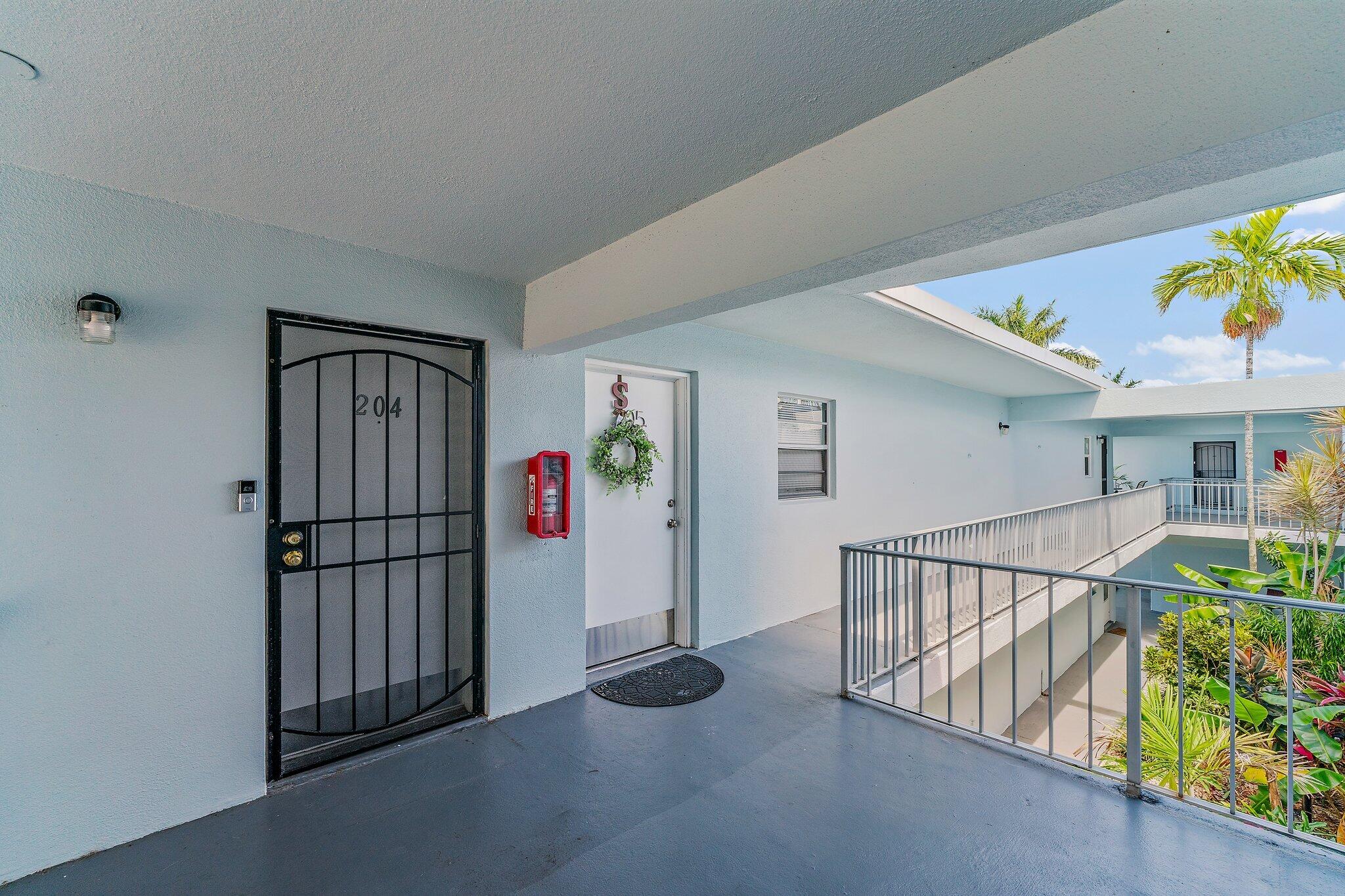 725 Hummingbird Way Unit: 204
