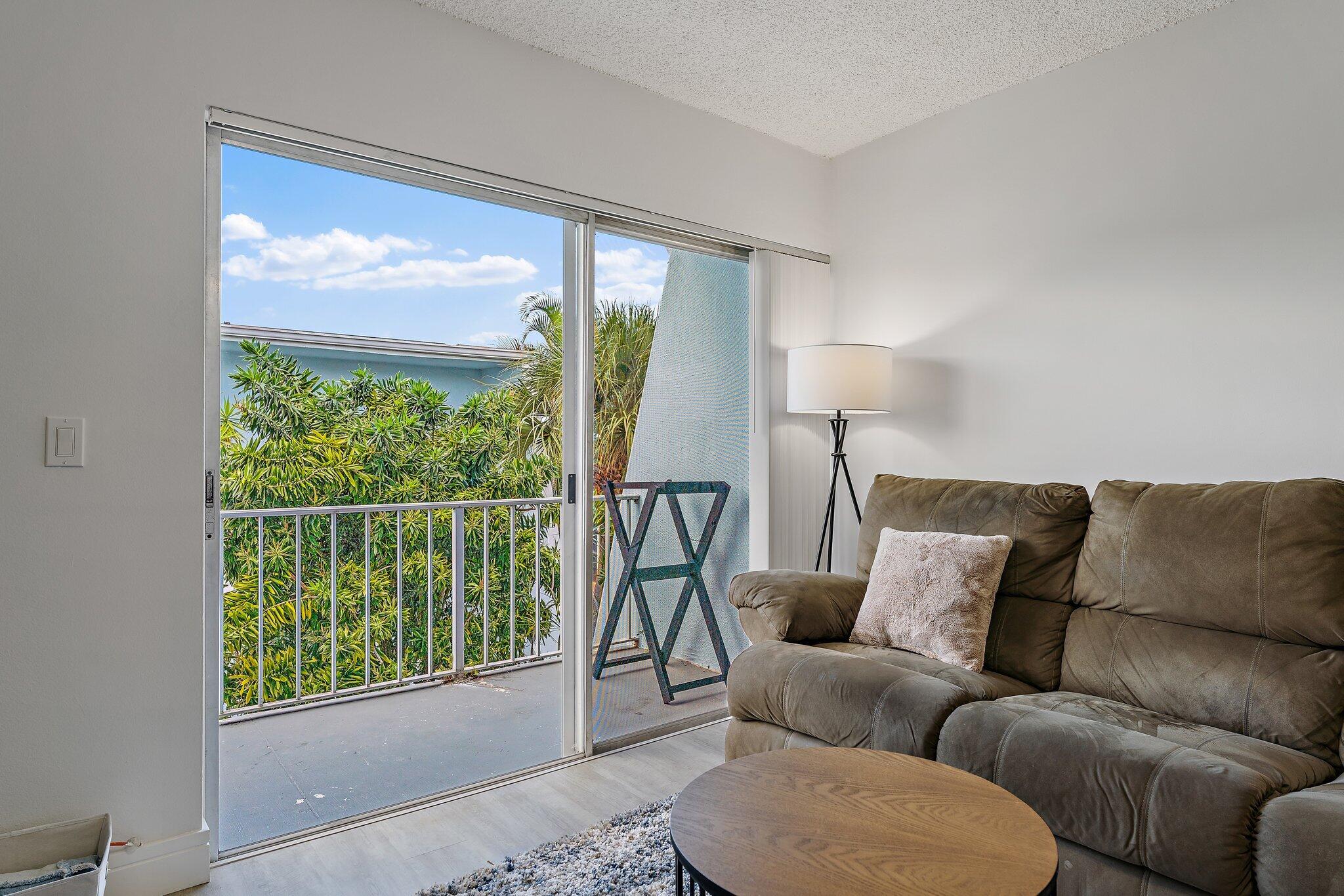 725 Hummingbird Way Unit: 204