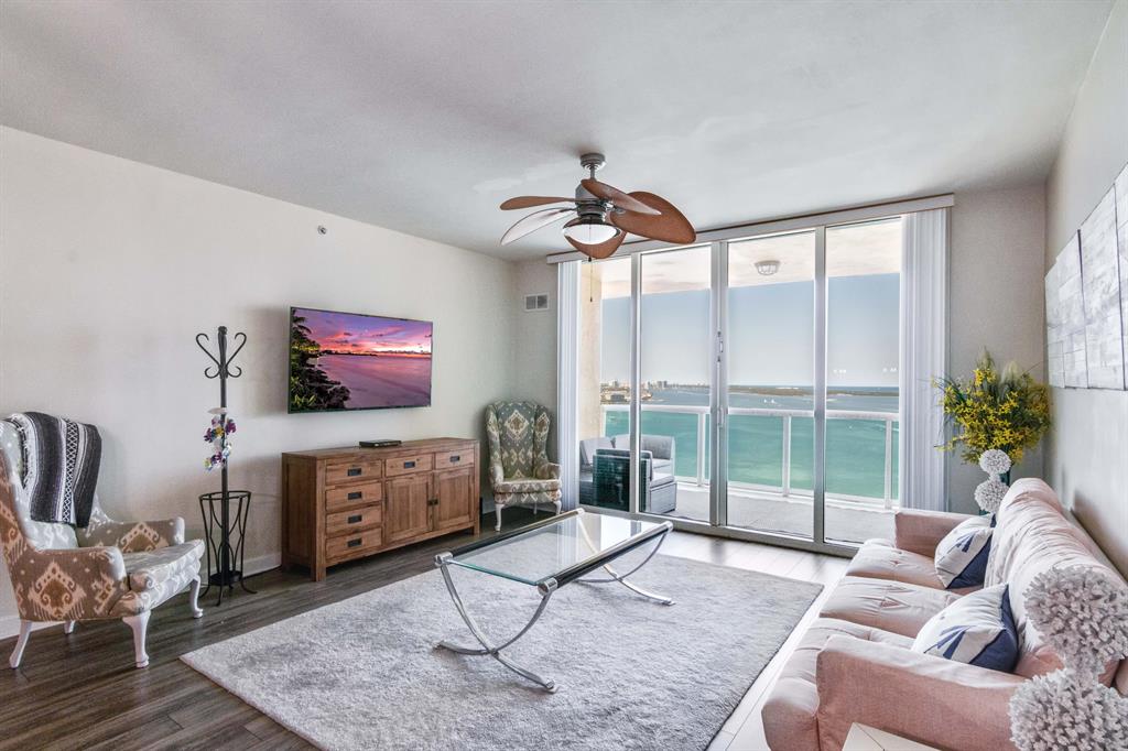 2650 Lake Shore Drive Unit: 2203