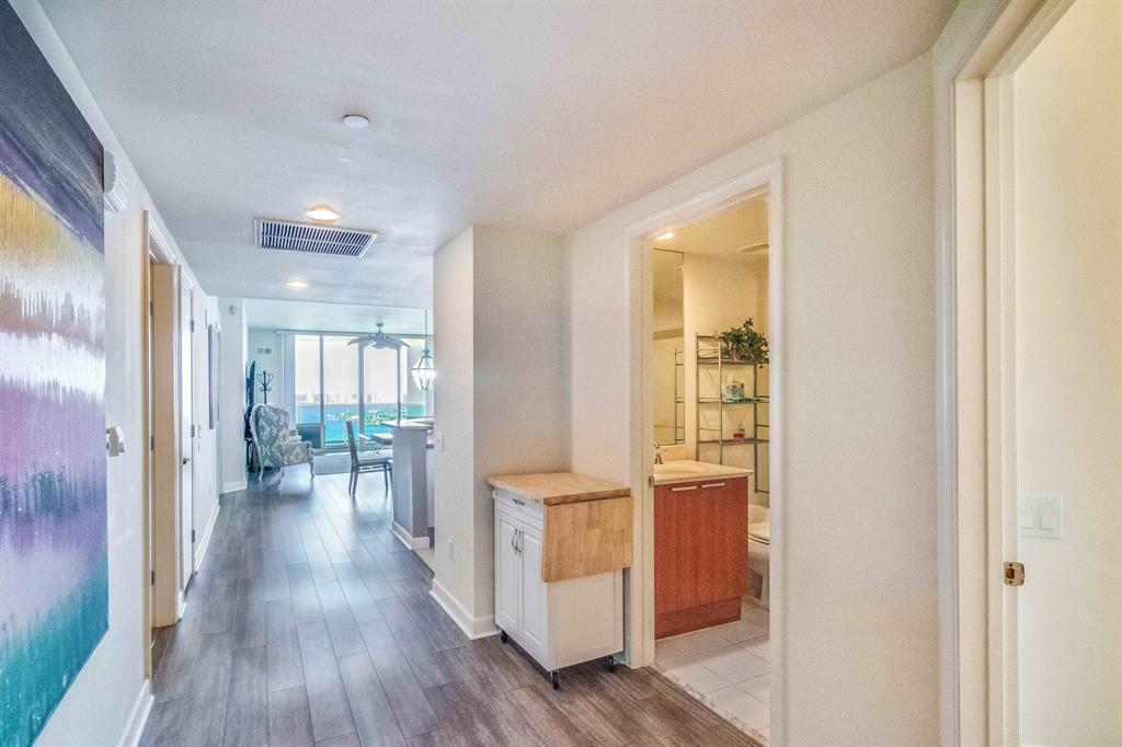 2650 Lake Shore Drive Unit: 2203