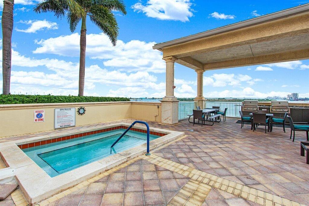 2650 Lake Shore Drive Unit: 2203