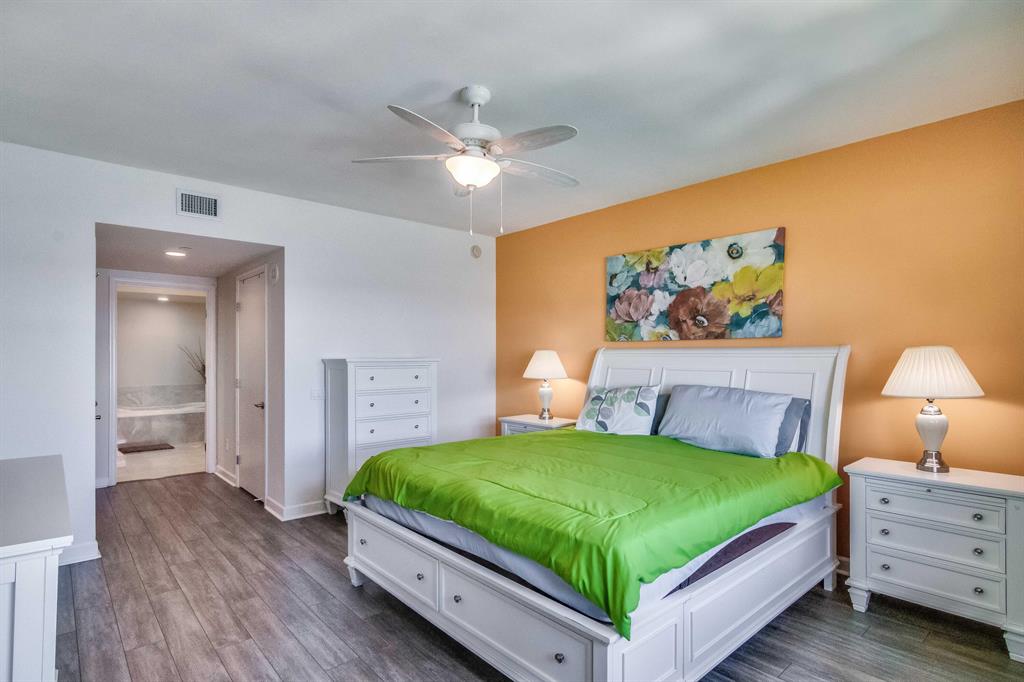 2650 Lake Shore Drive Unit: 2203