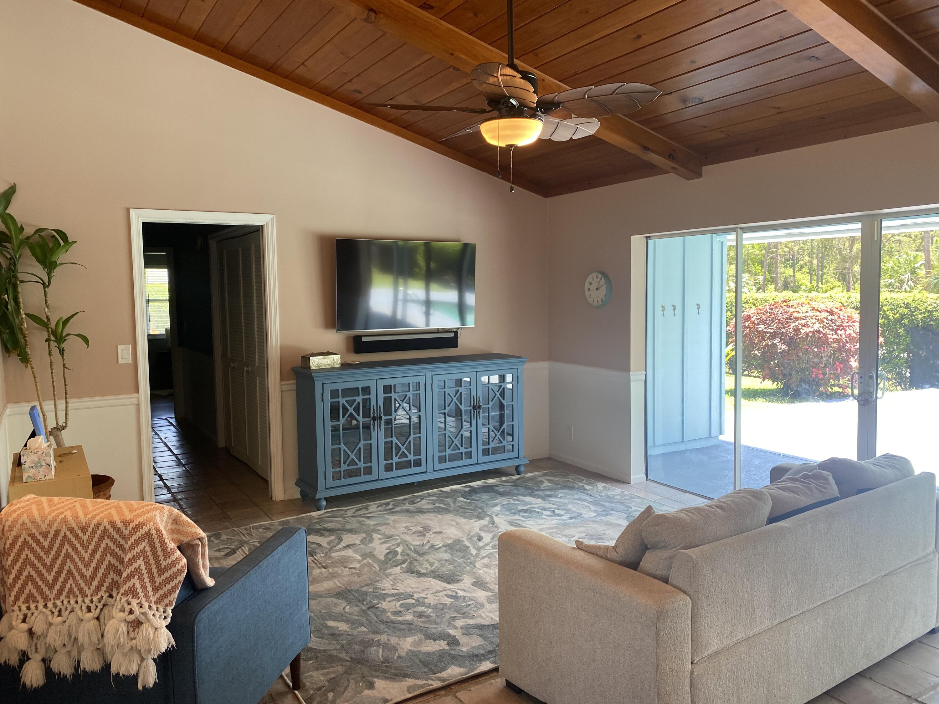 153 SE Turtle Creek Dr Drive