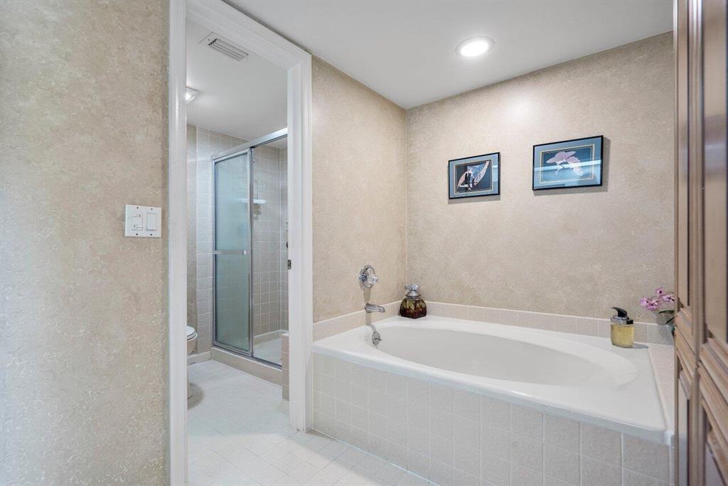6450 Aspen Glen Circle Unit: 201