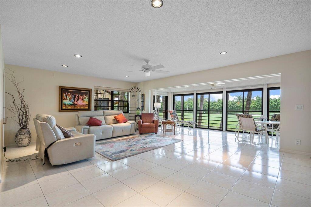 6450 Aspen Glen Circle Unit: 201