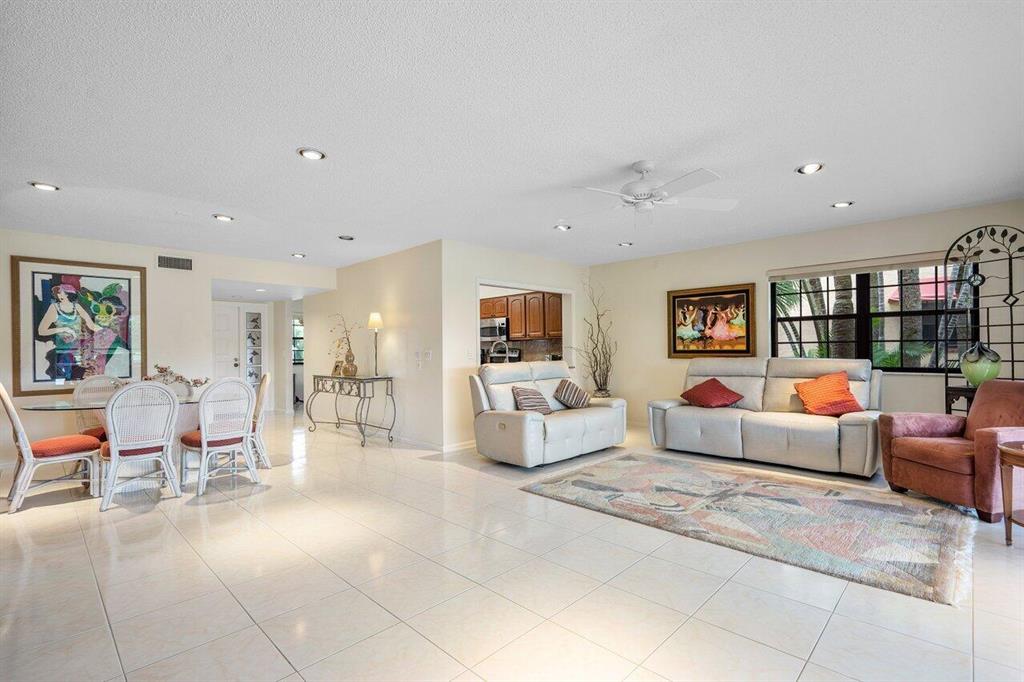 6450 Aspen Glen Circle Unit: 201