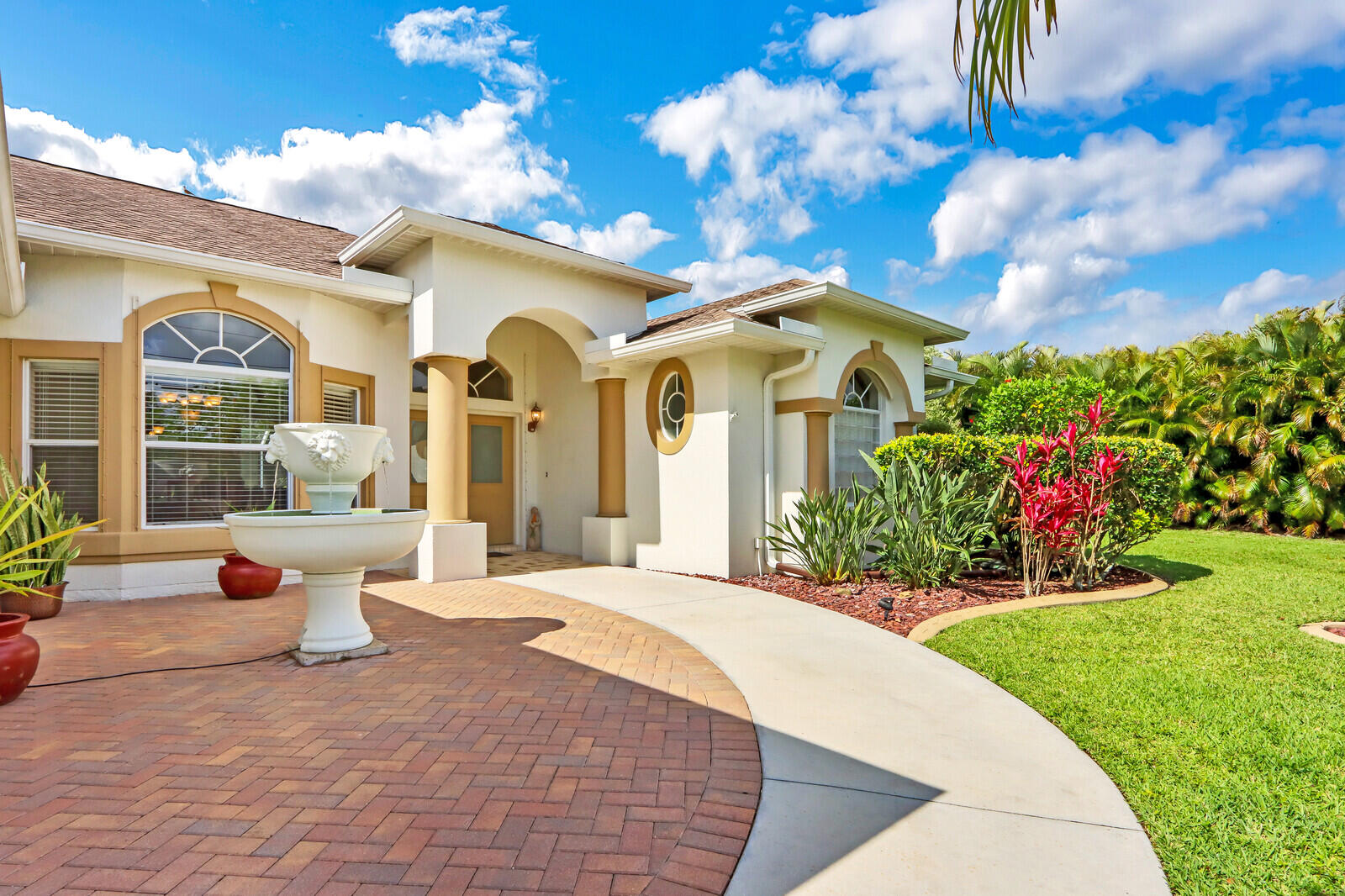 5954 NW Brenda Circle
