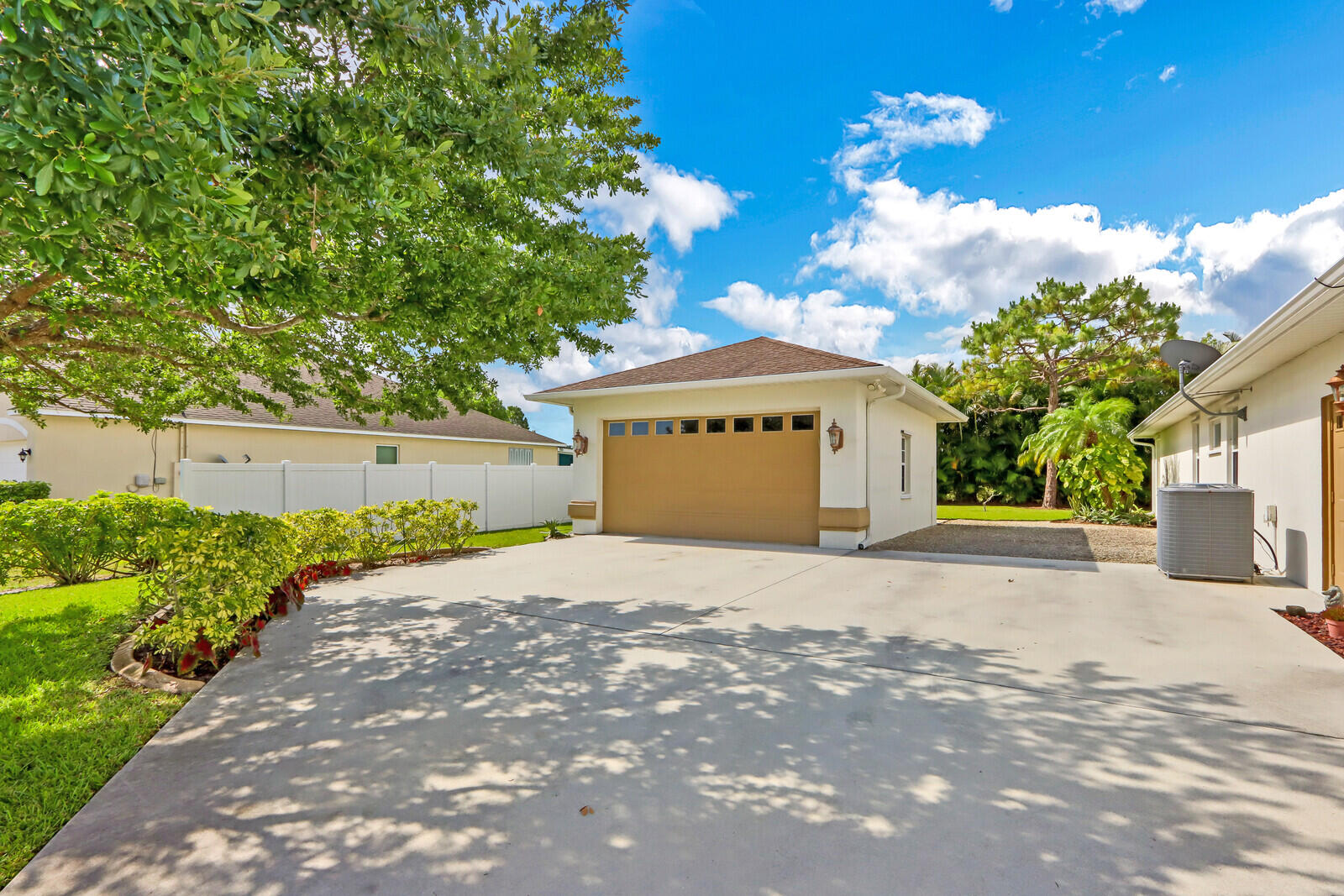 5954 NW Brenda Circle