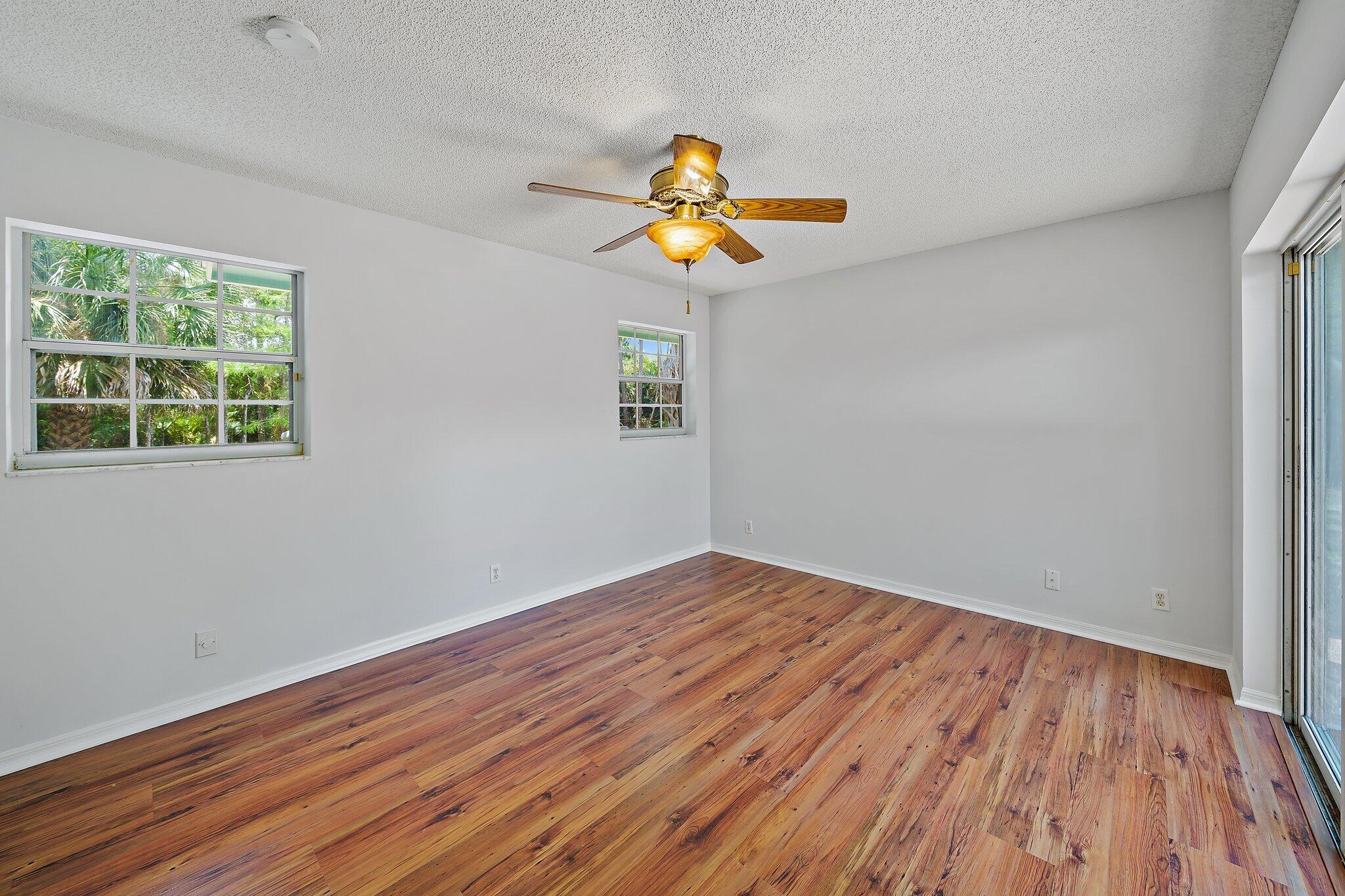 16229 Tangerine Boulevard