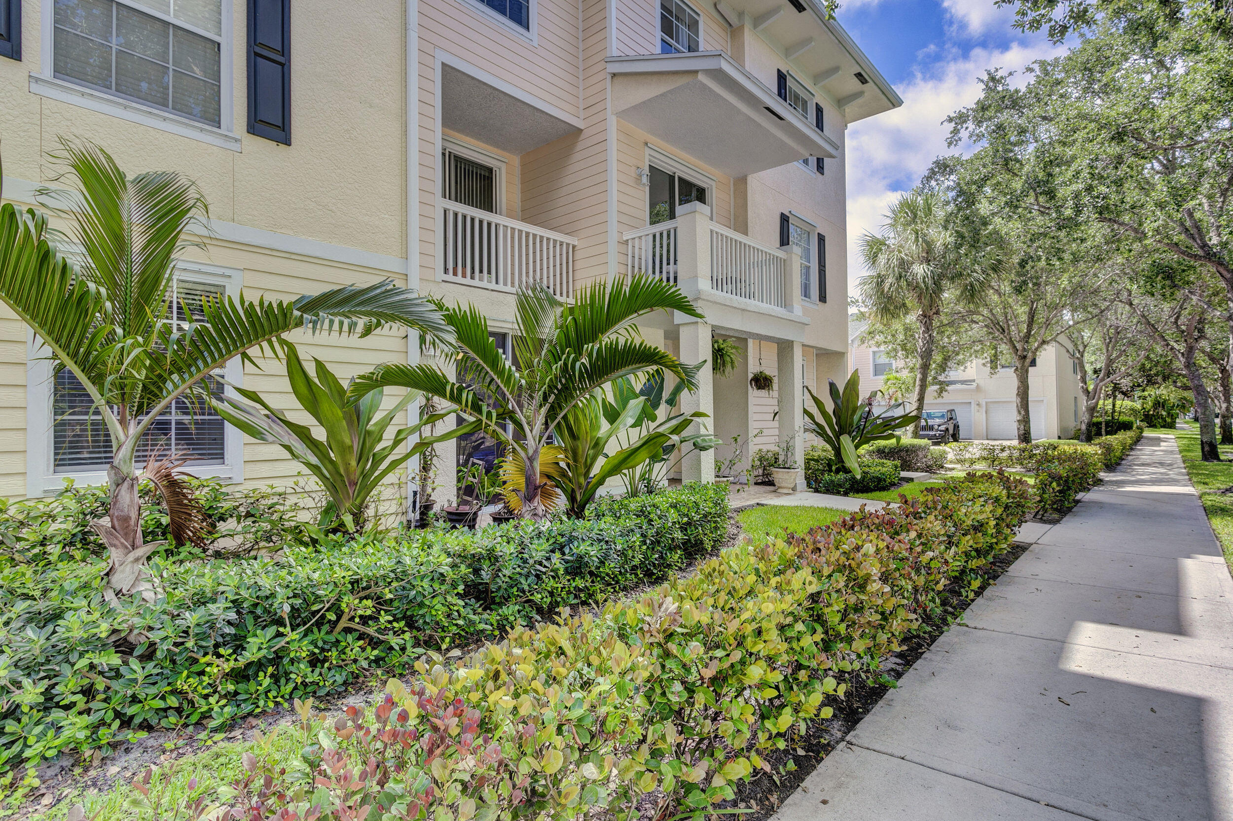 175 Galicia Way Unit: 103