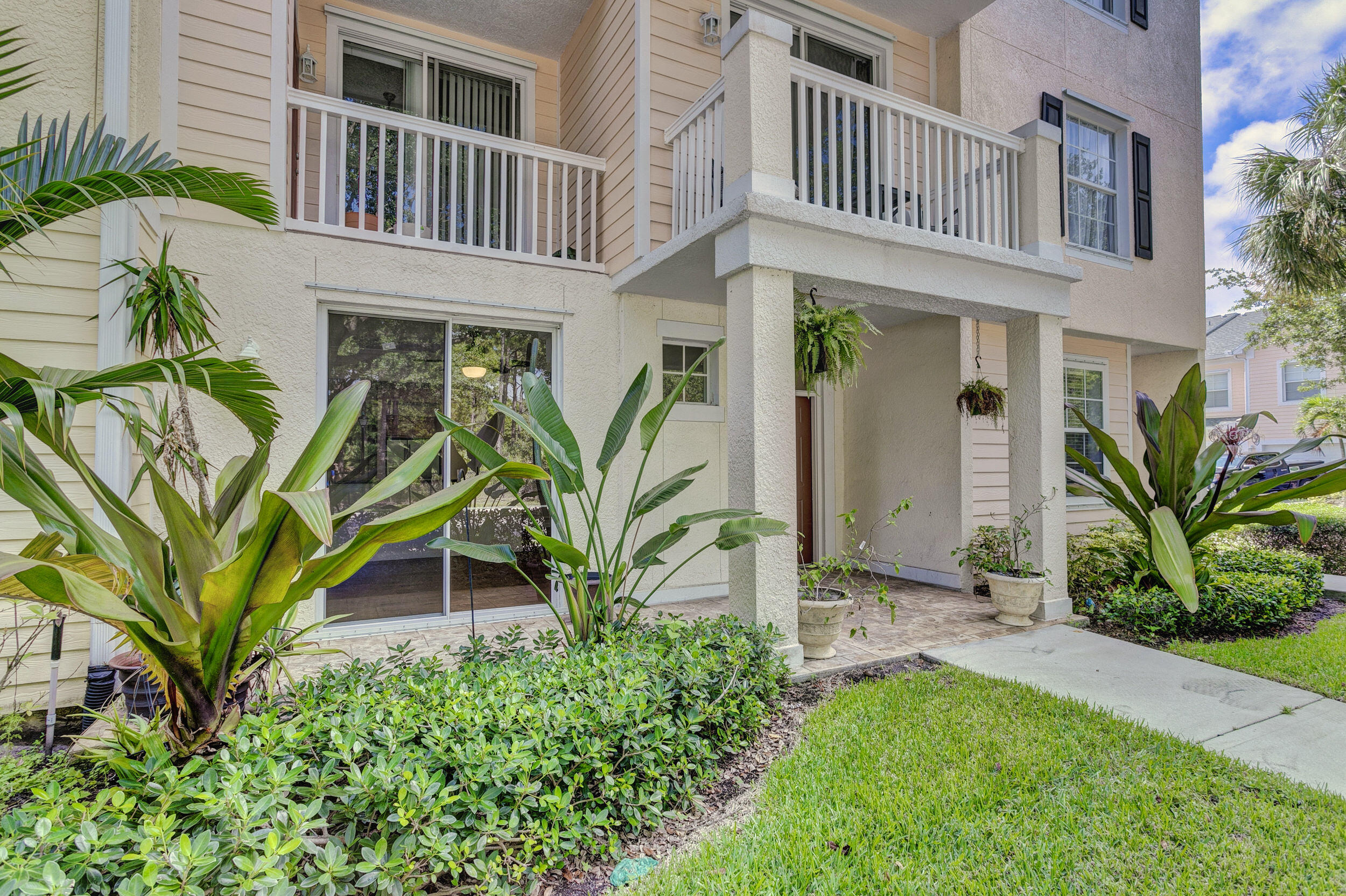175 Galicia Way Unit: 103