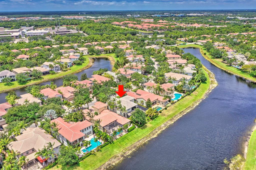 1422 Barlow Court
