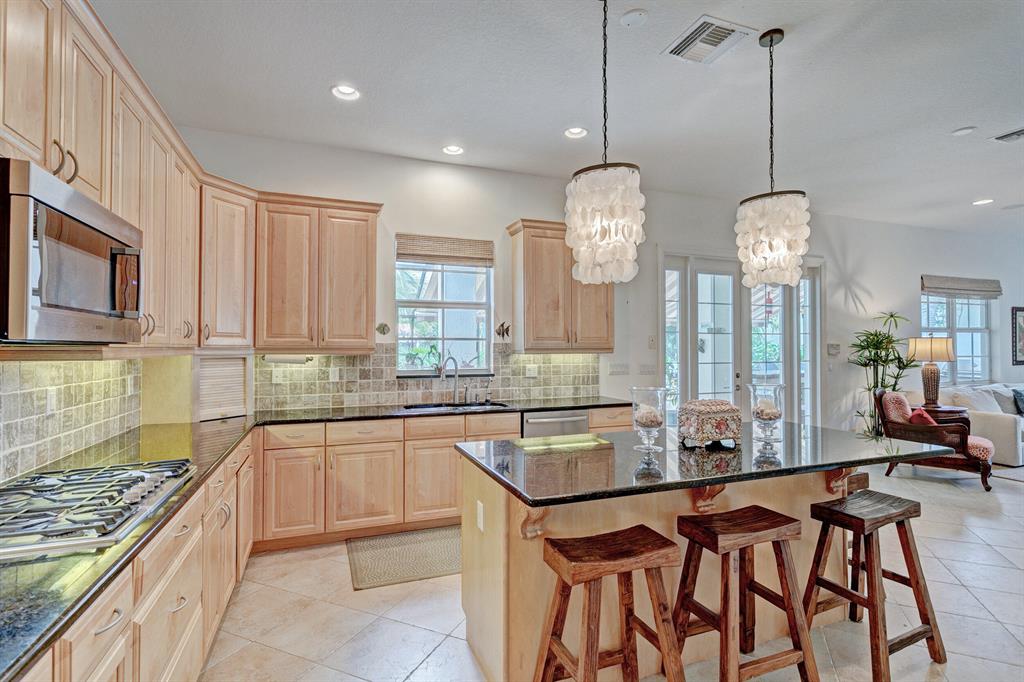 1422 Barlow Court