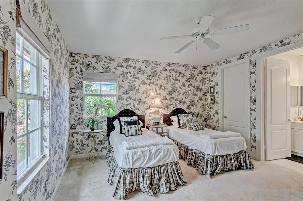 1422 Barlow Court