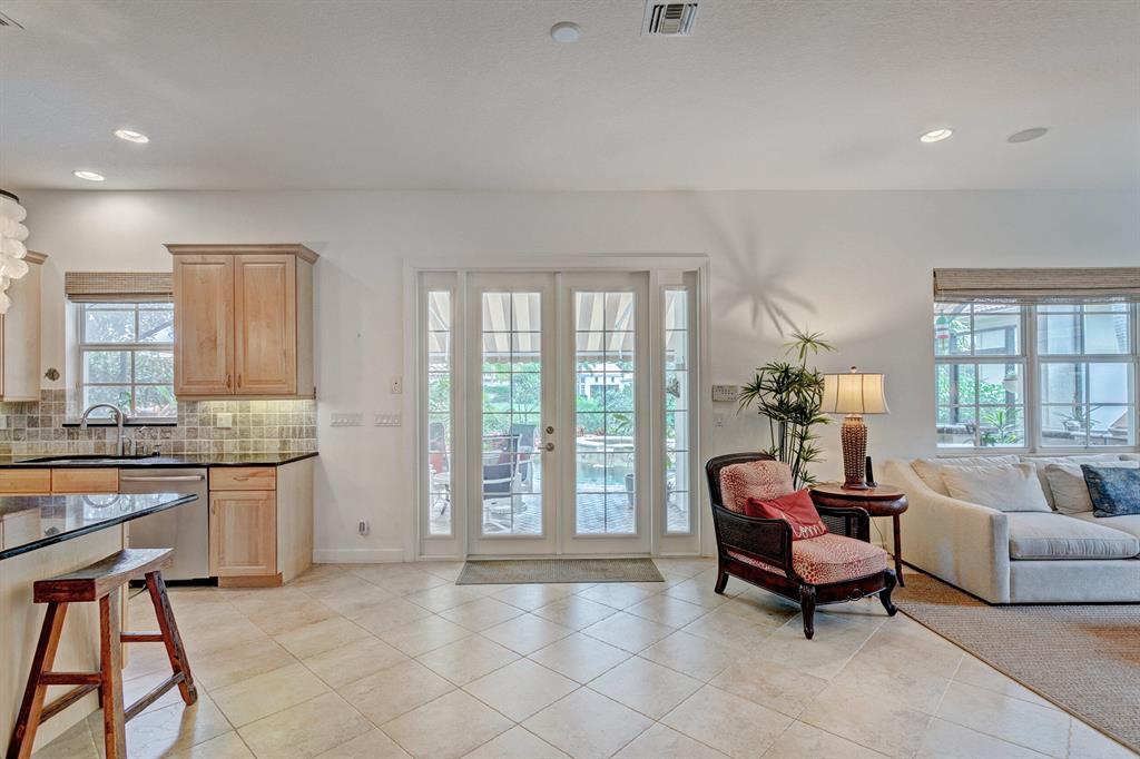 1422 Barlow Court