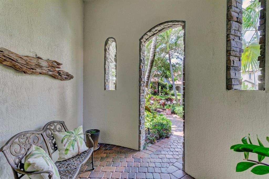 1422 Barlow Court