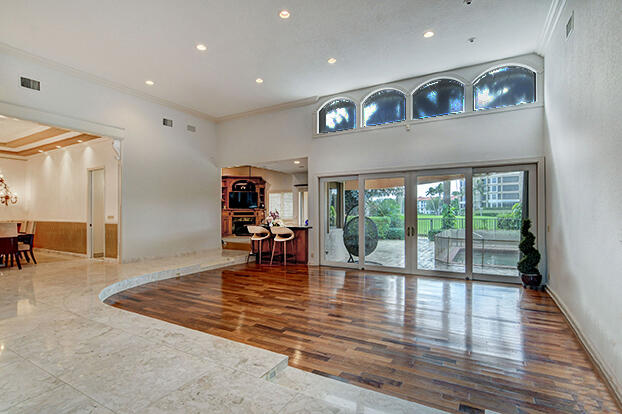 7352 Valencia Drive