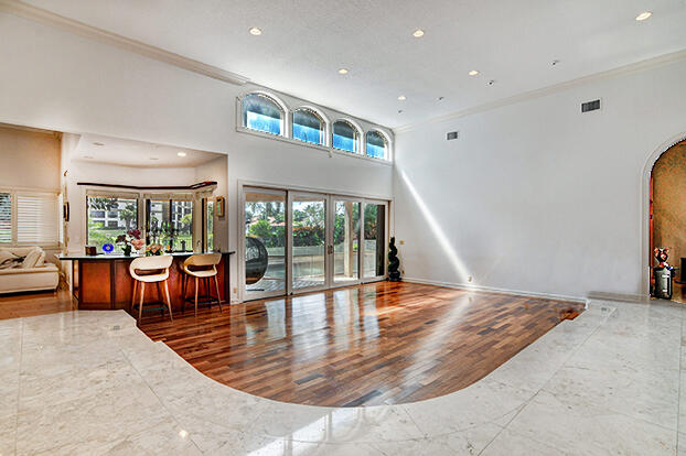 7352 Valencia Drive
