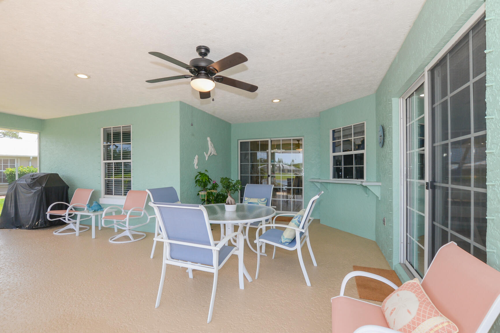 6848 Bronte Circle