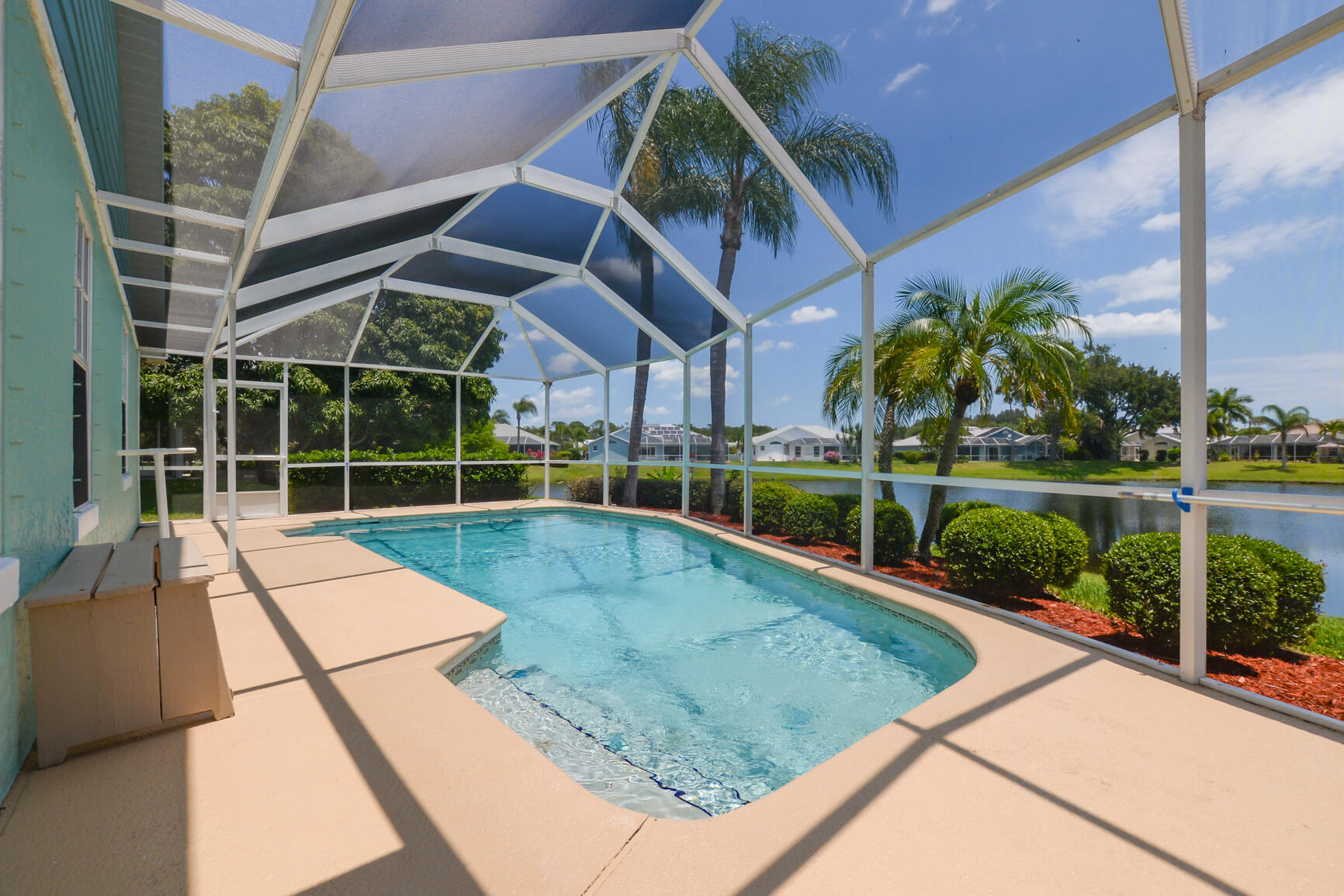 6848 Bronte Circle