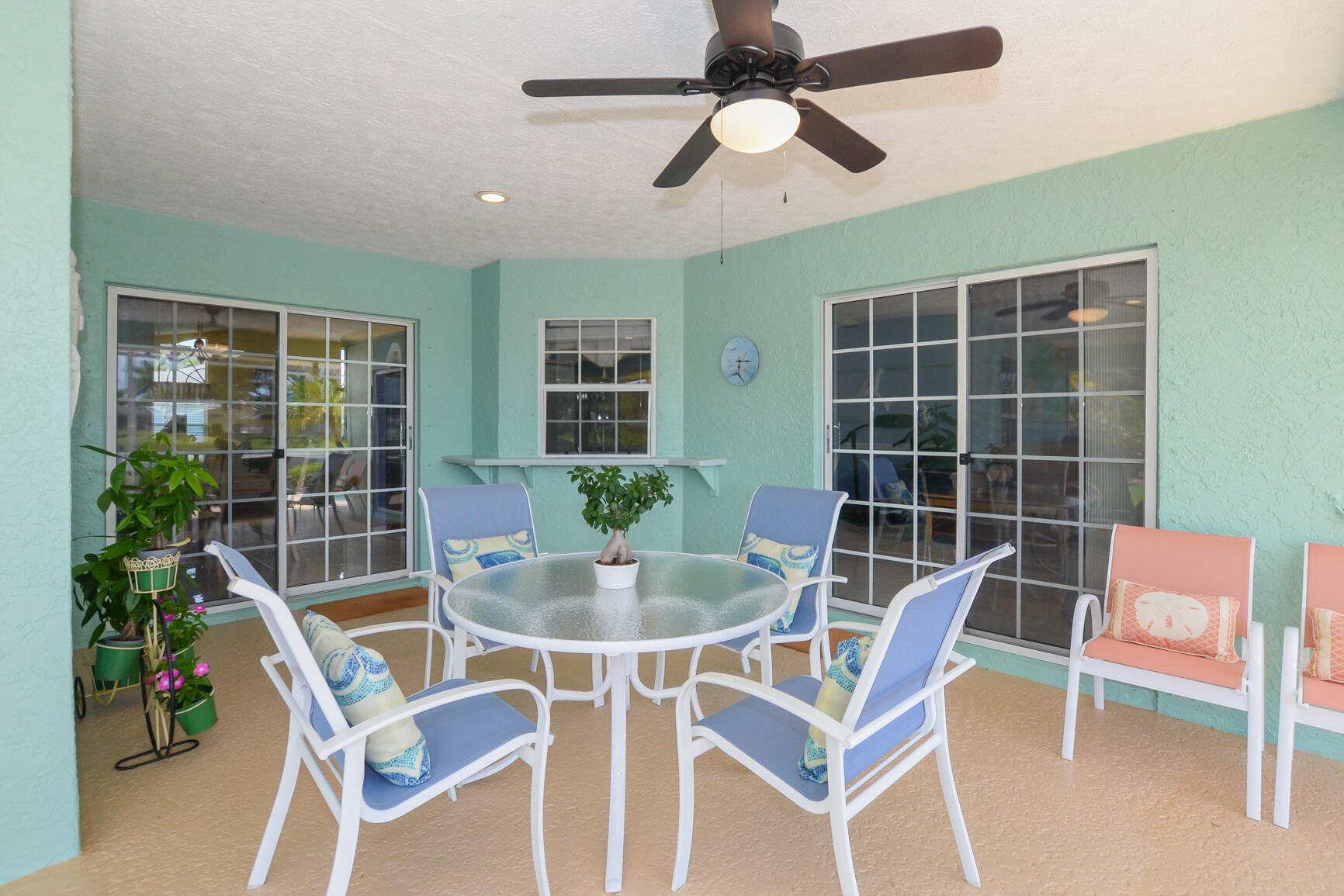 6848 Bronte Circle