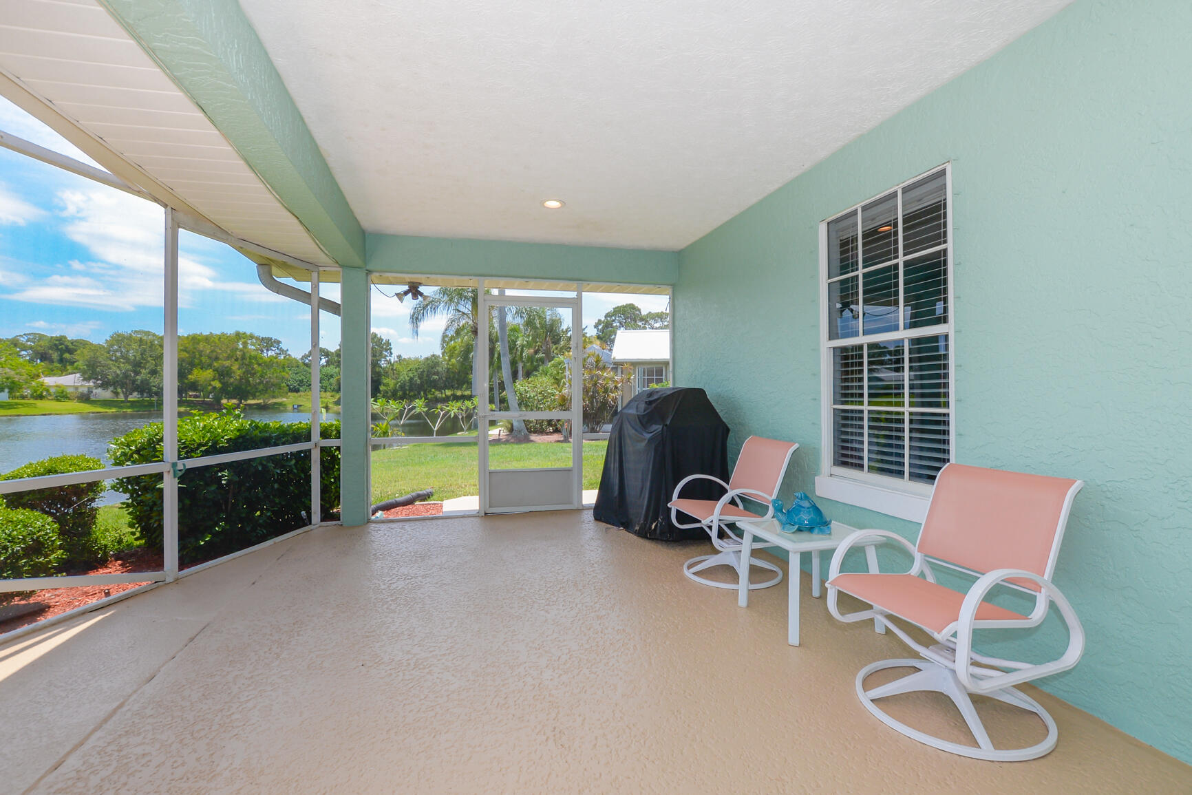 6848 Bronte Circle