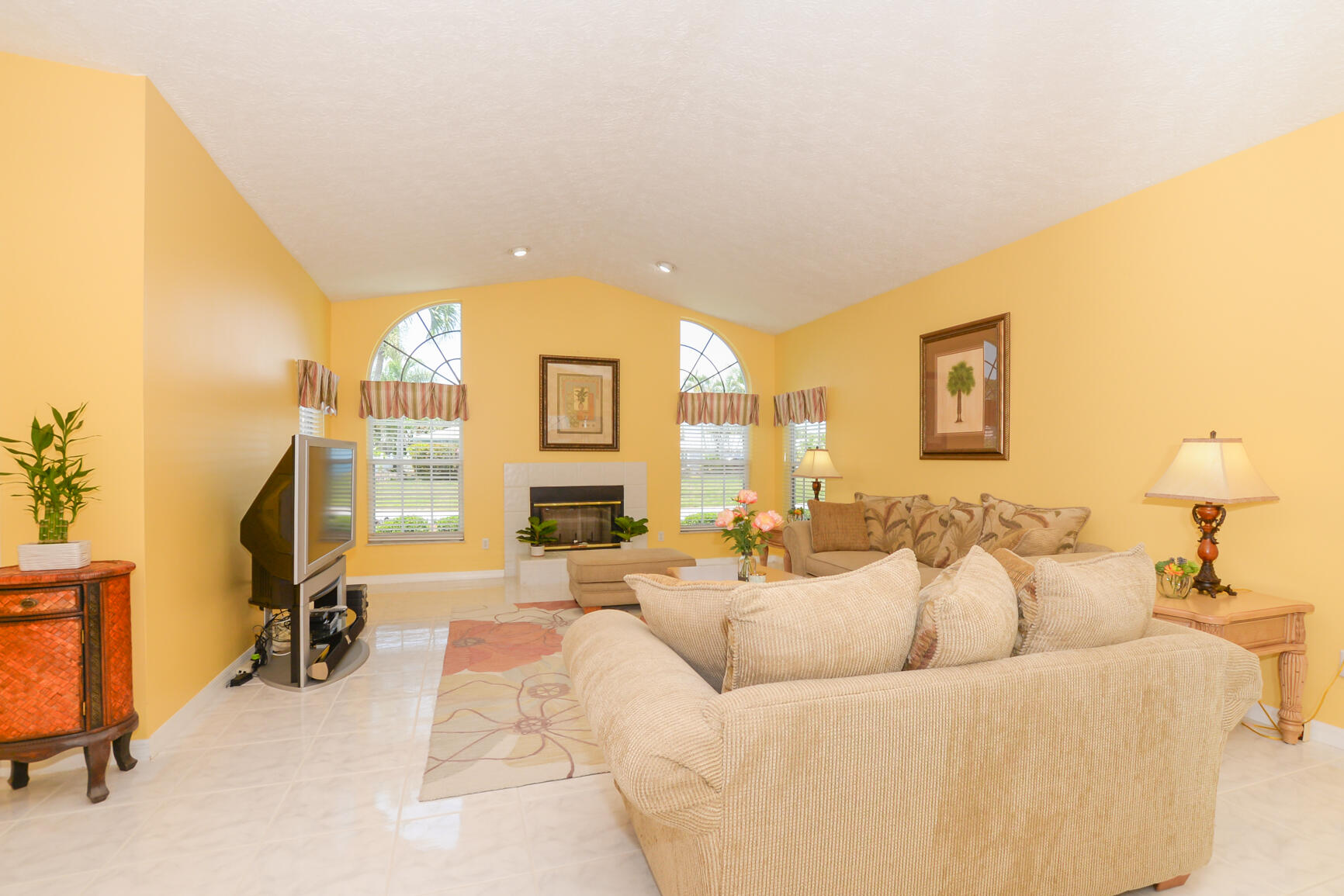 6848 Bronte Circle