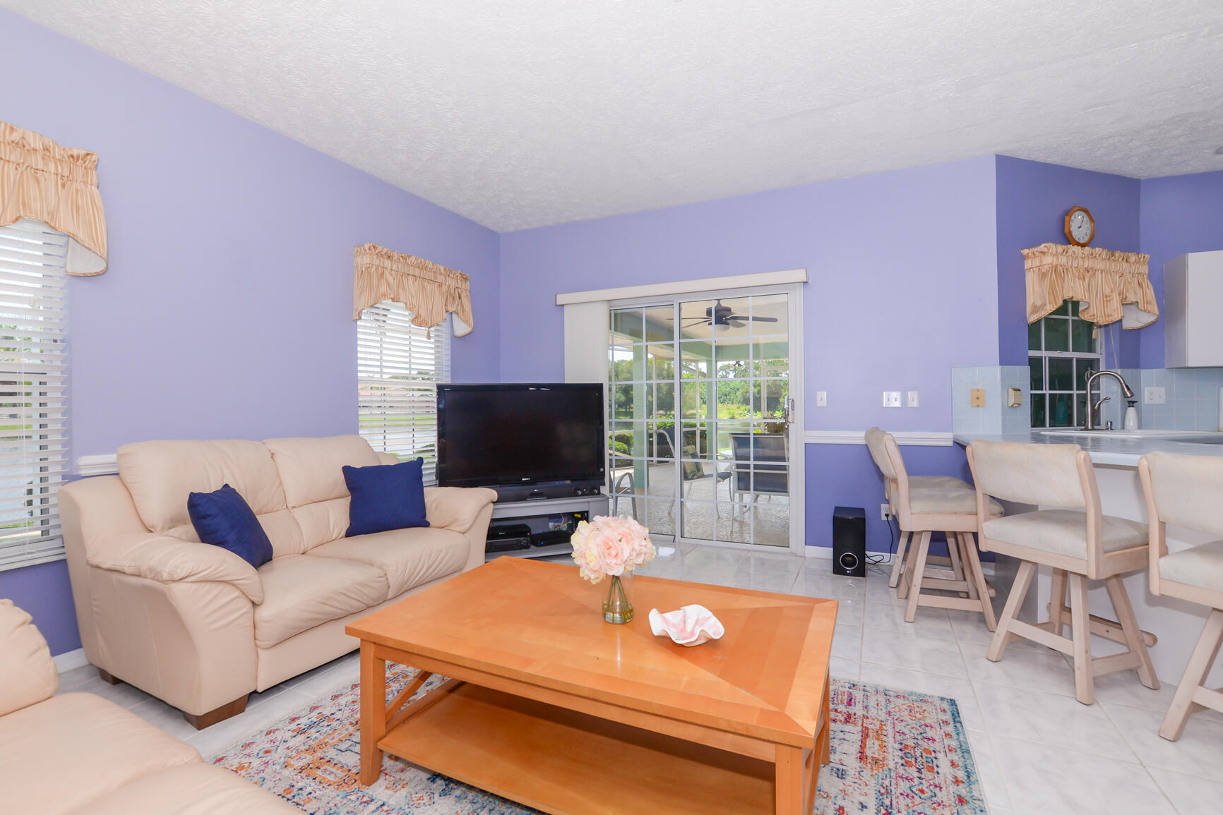 6848 Bronte Circle
