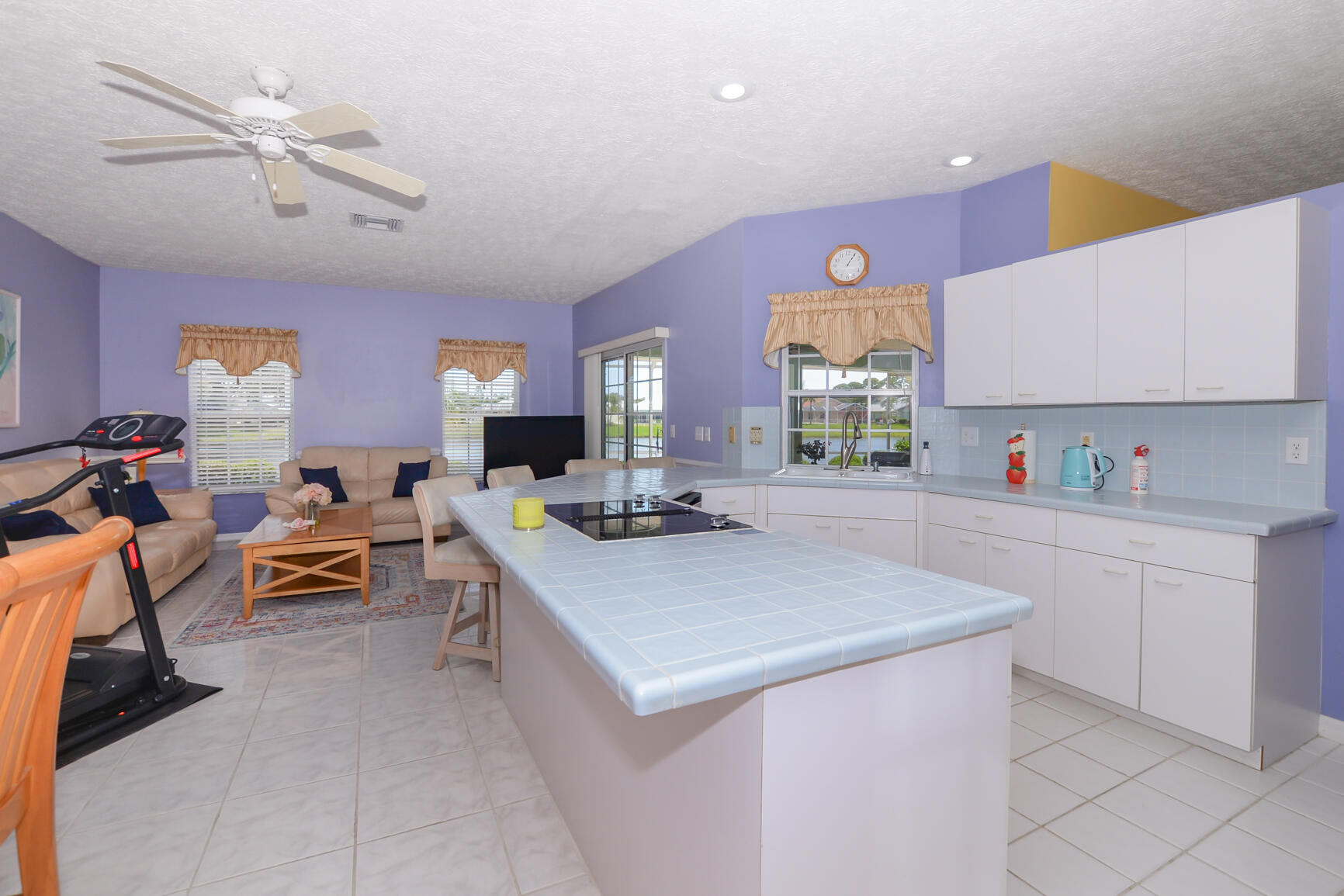 6848 Bronte Circle