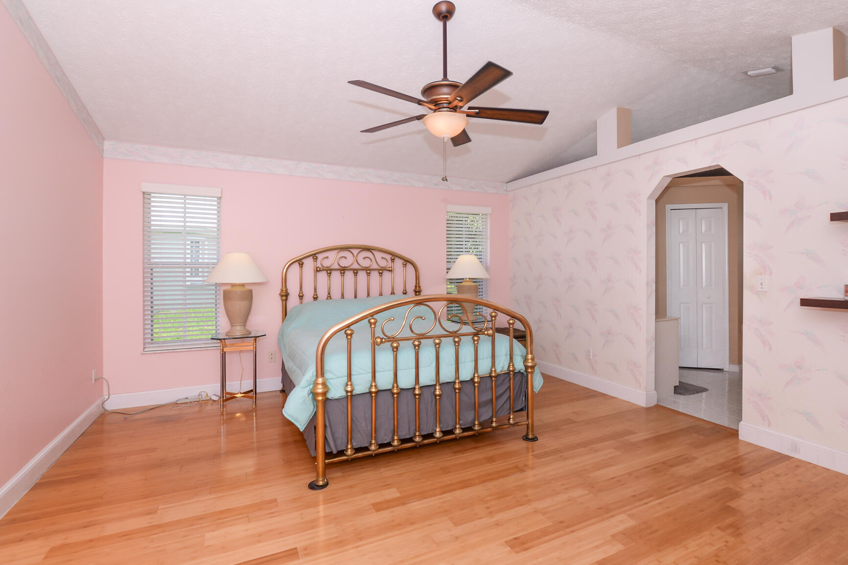 6848 Bronte Circle