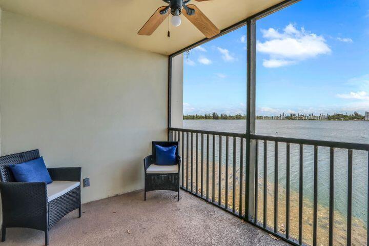 116 Lake Emerald Drive Unit: 209