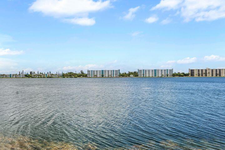 116 Lake Emerald Drive Unit: 209