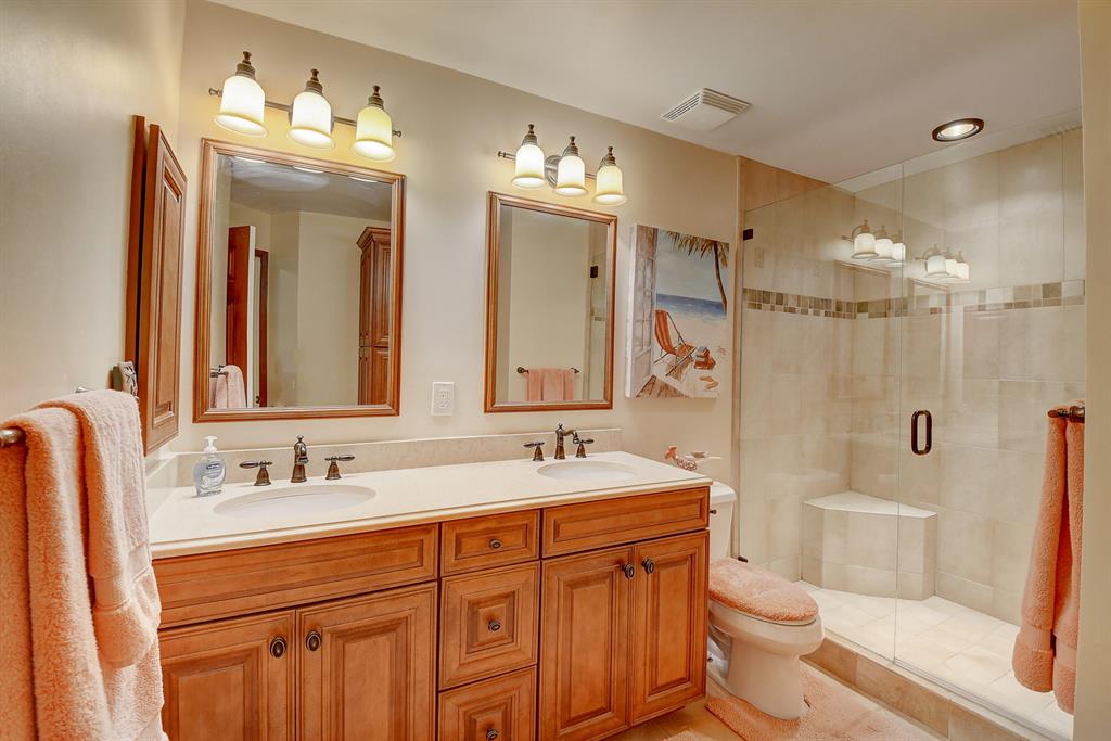 2903 Black Oak Court Unit: 2903
