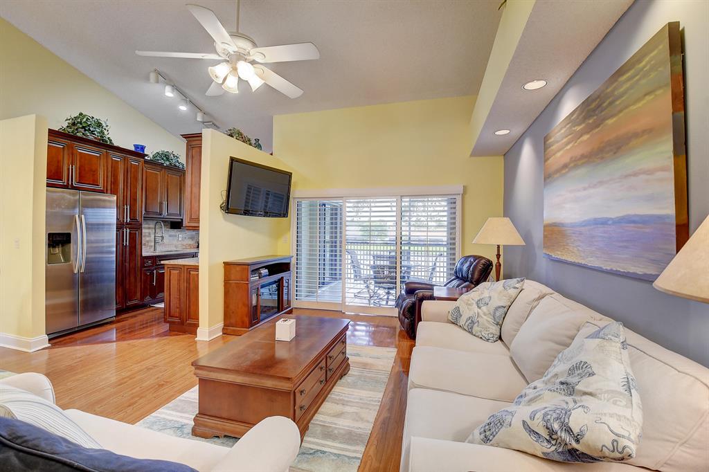 2903 Black Oak Court Unit: 2903