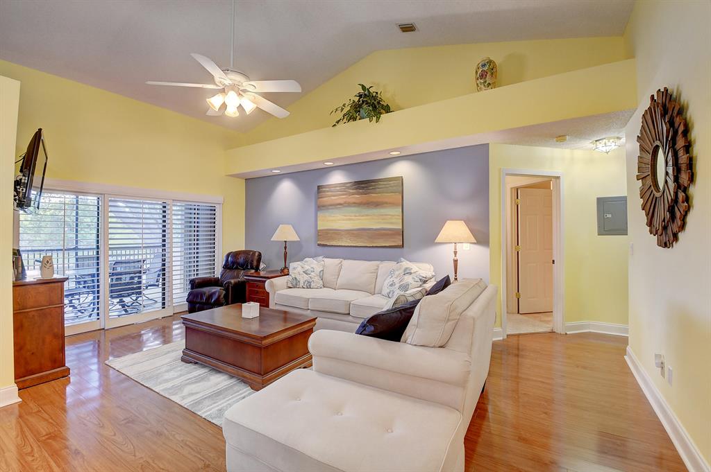 2903 Black Oak Court Unit: 2903
