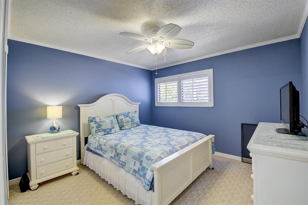 2903 Black Oak Court Unit: 2903