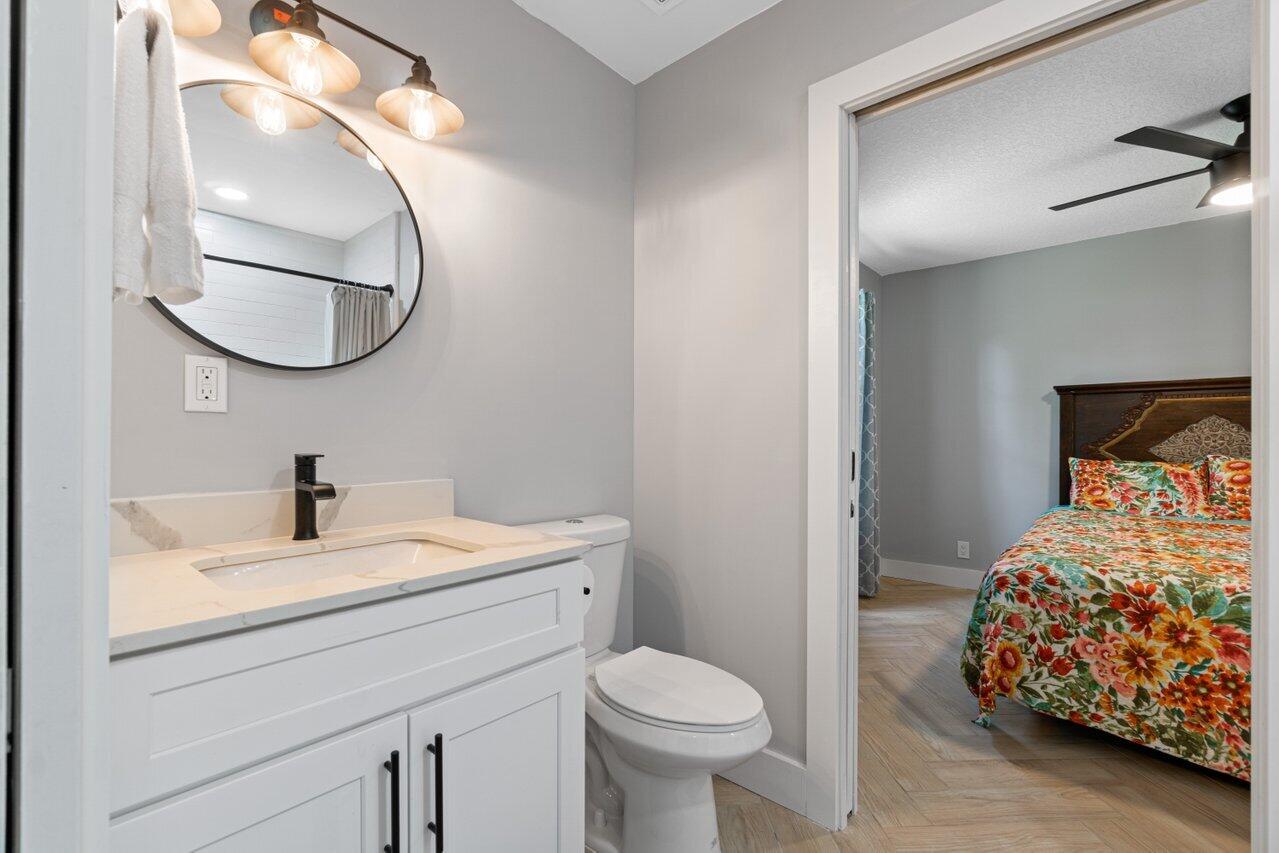 32 NW 12th Avenue