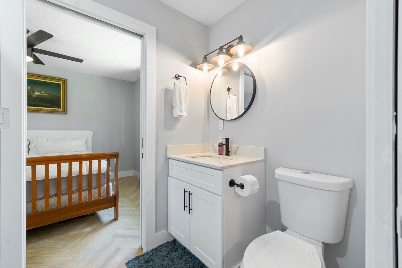 32 NW 12th Avenue