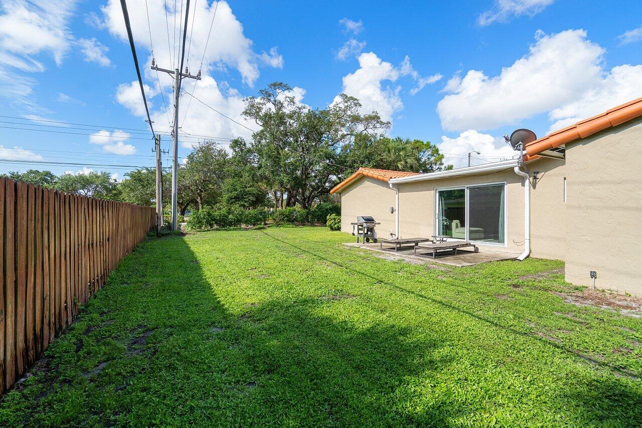 32 NW 12th Avenue