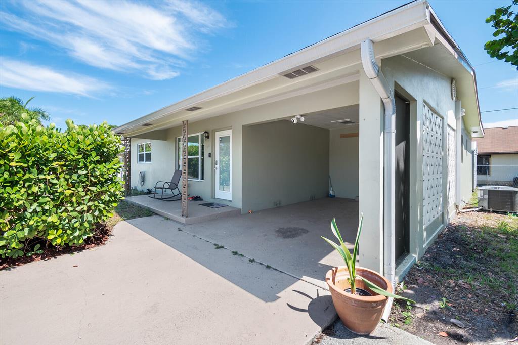 1306 Flamingo Drive