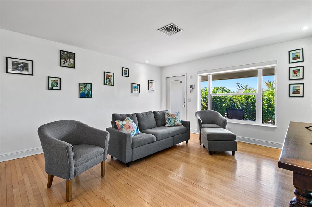 1306 Flamingo Drive