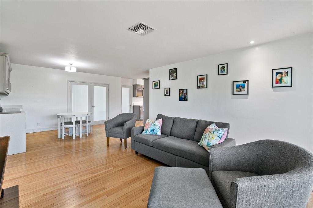 1306 Flamingo Drive
