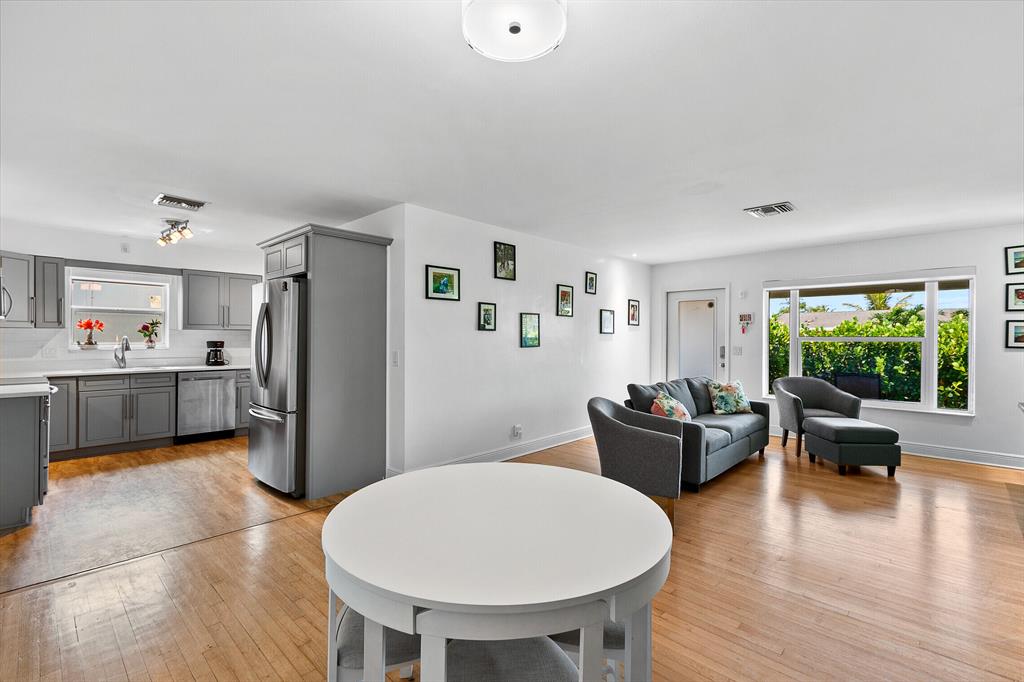 1306 Flamingo Drive