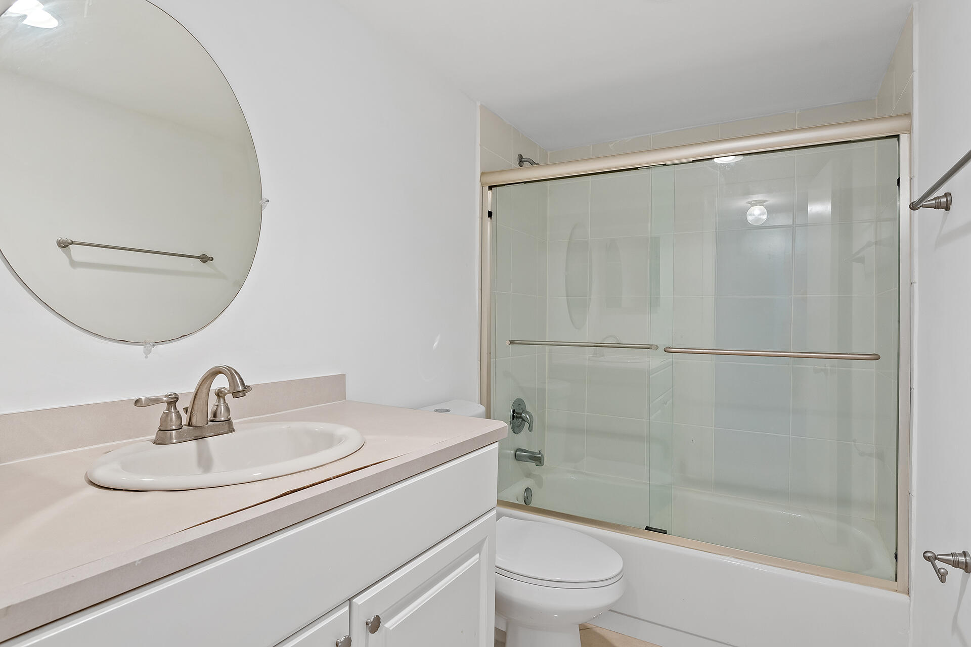 9741 Sunrise Lakes Boulevard Unit: 207