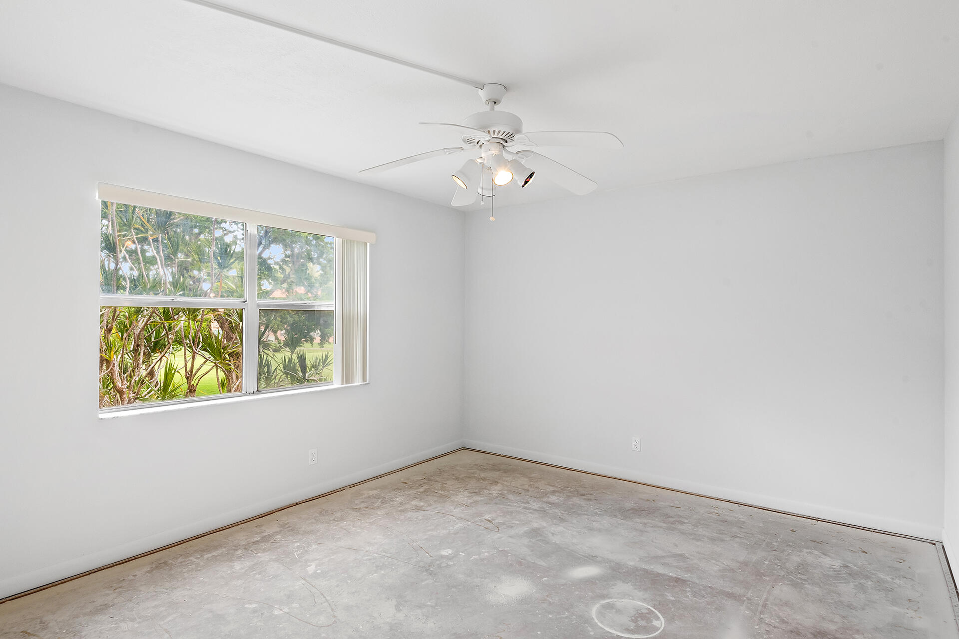 9741 Sunrise Lakes Boulevard Unit: 207