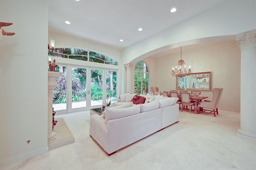 2421 NW 49th Lane