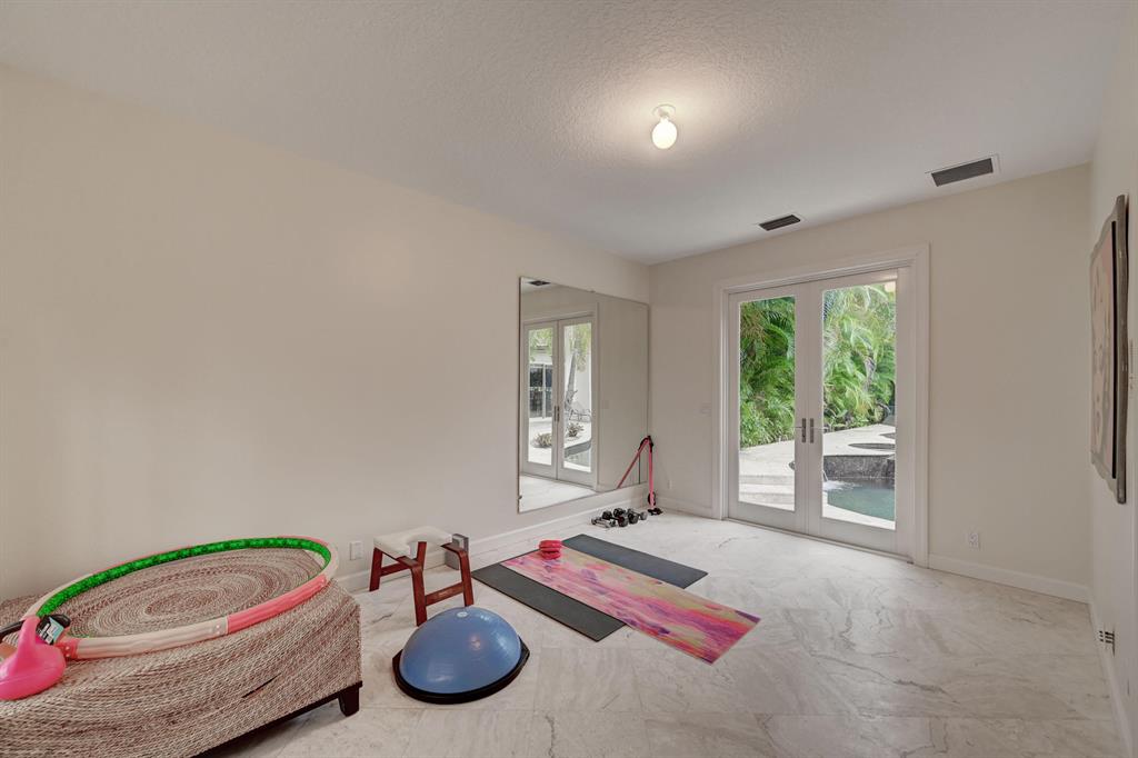 2421 NW 49th Lane