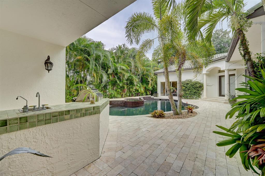2421 NW 49th Lane