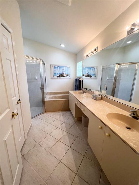 12859 Hampton Lakes Circle